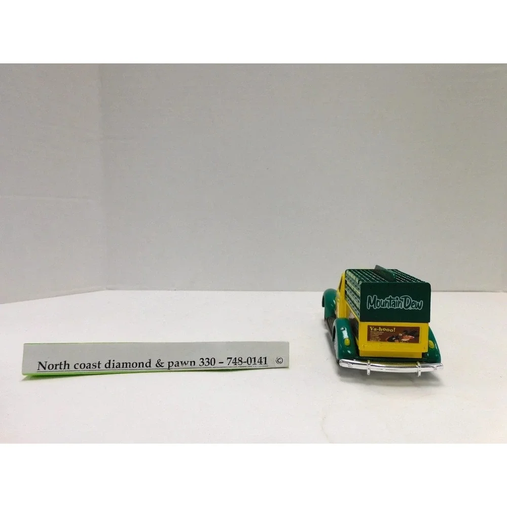Mountain Dew Ya-hooo! Diecast Ford  Truck Yellow Green Soda Collectible DW90